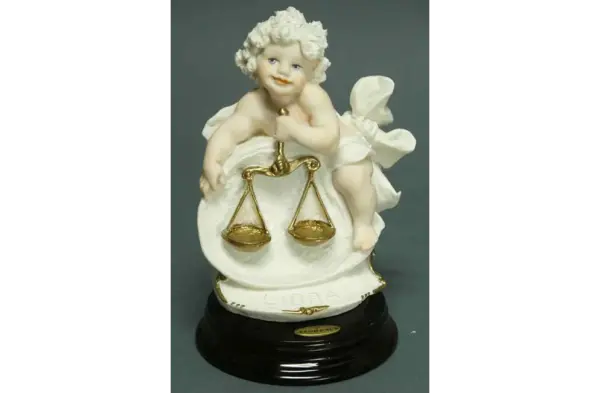 Cherub Garden Statue with Floral Design Outdoor Decor