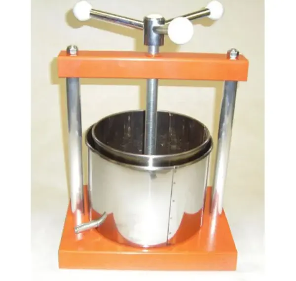 Eggplant Press 14cm - Sturdy Vegetable Squeezer for Cooking