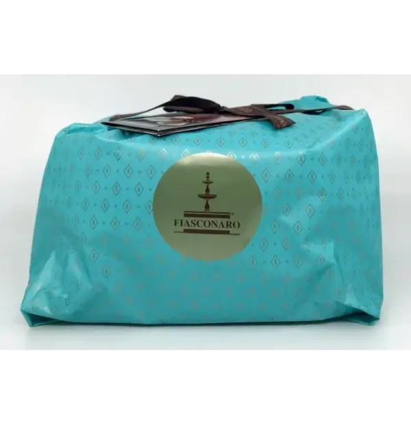 Fiasconaro Premium Italian Christmas Cake: Panettone & Pandoro Hybrid 2.2 lbs - Image 2