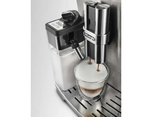 Prima Donna Automatic Espresso Machine with LatteCrema System - Image 2