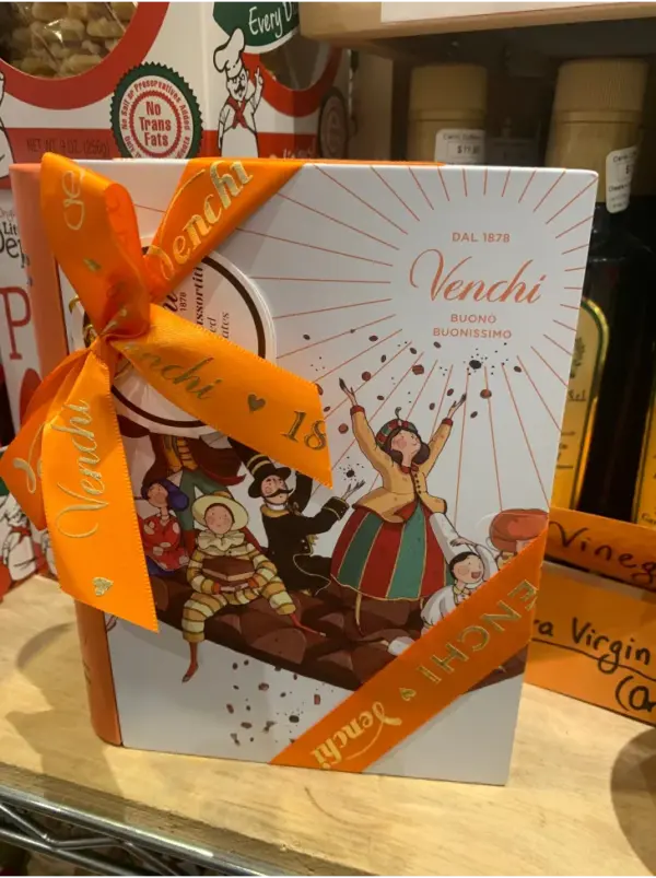 Venchi Maxi Book Premium Chocolate Bar Gift 200g